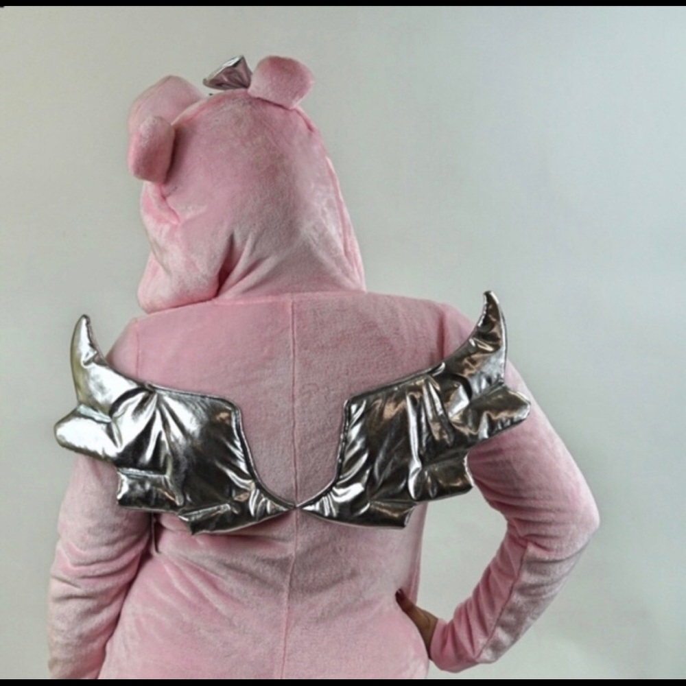 Pink onesie 🐷 - Picture 2 of 2